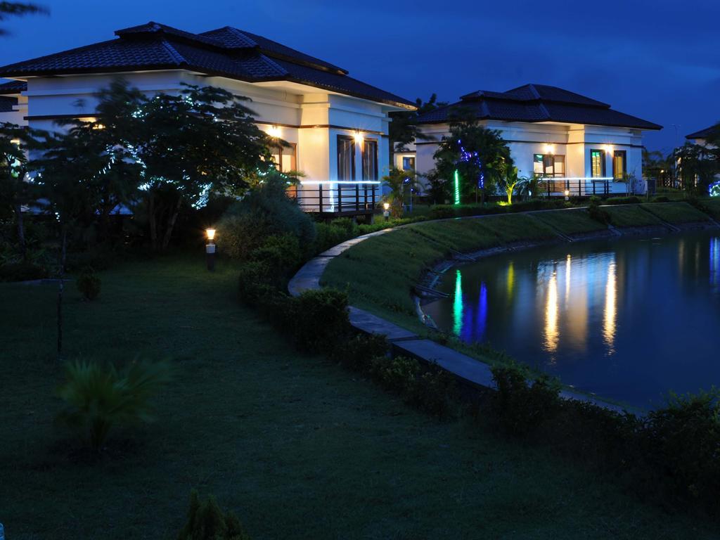 The Golden Lake Hotel Naypyidaw Exterior foto